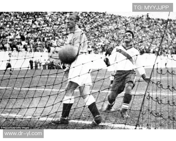 新版2026世界杯海报呈现C罗，但布局引发“国际足联报复反对球迷”之声